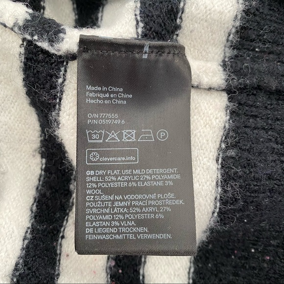 H&M X-small black and white stripes sweater - Picture 5 of 5